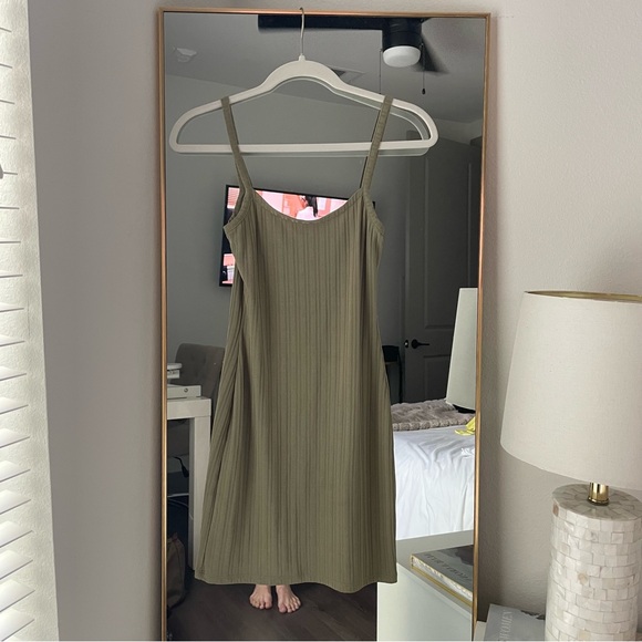 Miss Selfridge Green Mini Dress - Picture 4 of 4